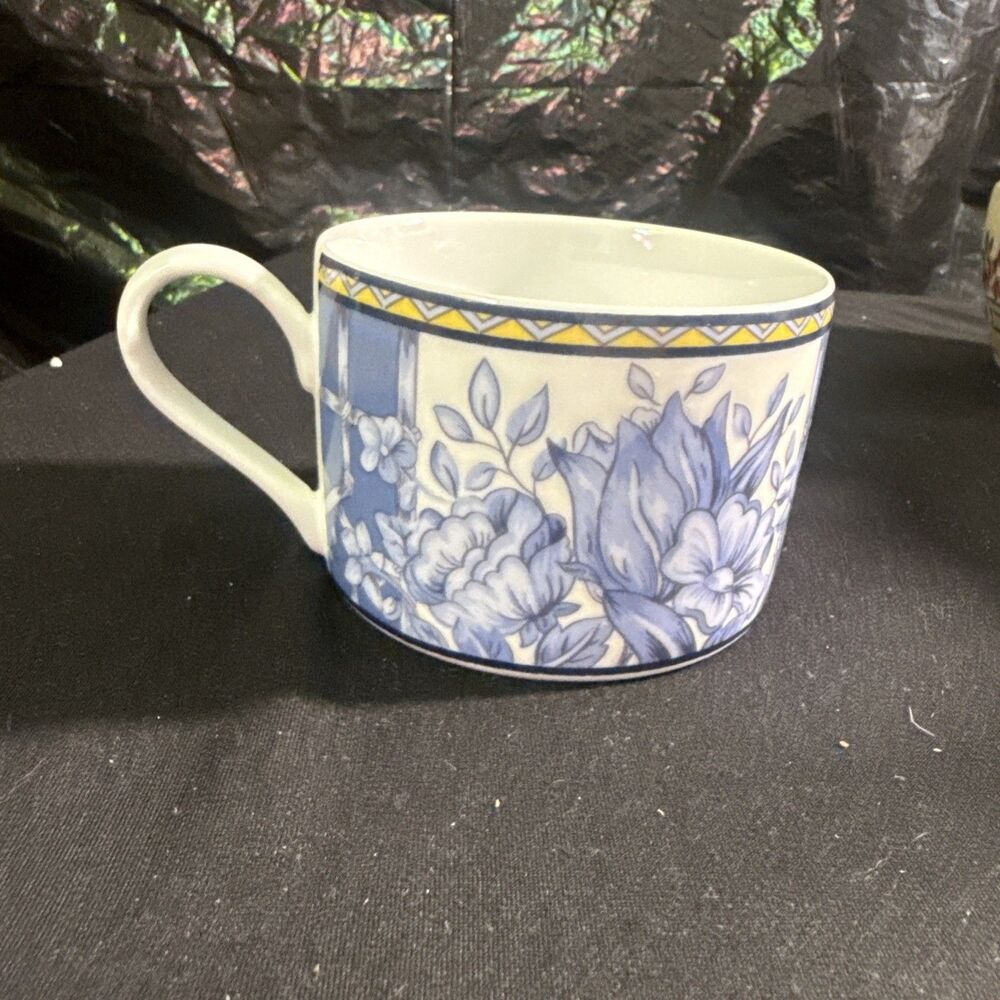 Coventry Palace Garden Fine Porcelain 7 oz Cup Set of 2